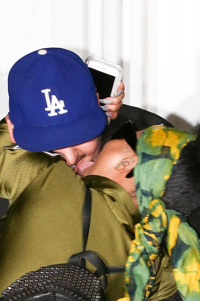 //blac chyna rob kardashian weight make out pda photos