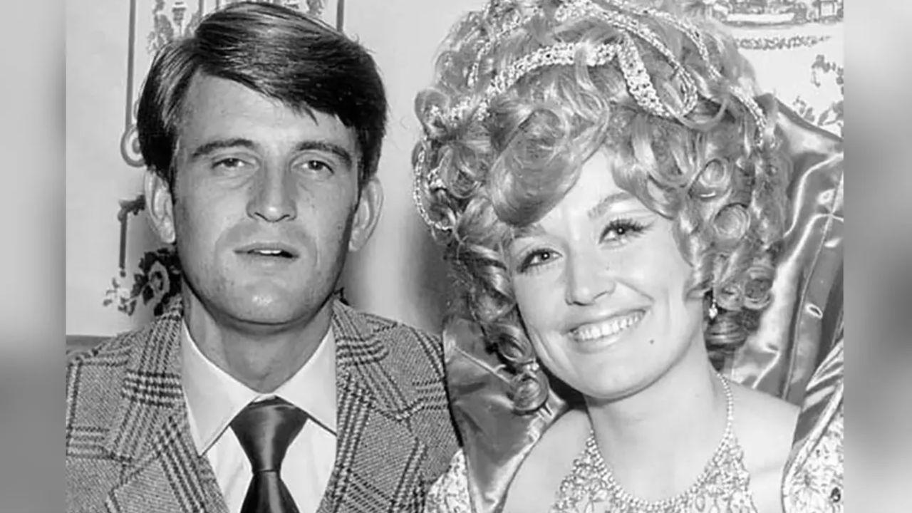 Photo of Dolly Parton and Carl Dean