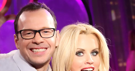 //donnie wahlberg jenny mccarthy square startraks