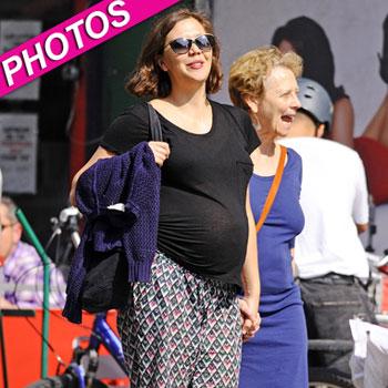 //maggie gyllenhal pregnant post