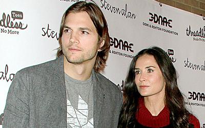 //ashton kutcher demi moore divorce wenn