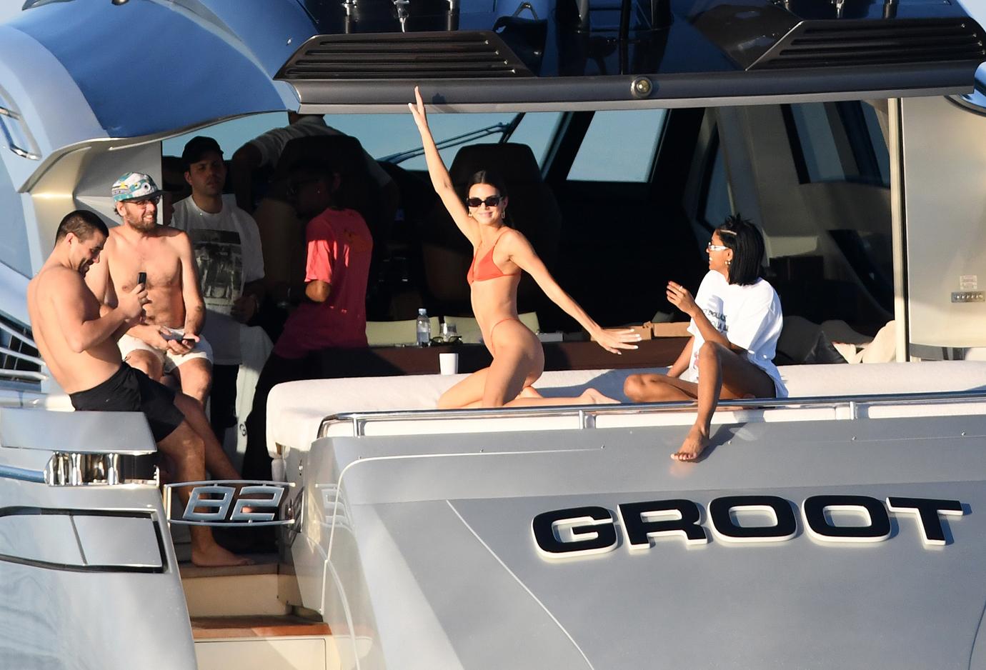 Kendall Jenner Rocks Hot Pink Bikini In Miami