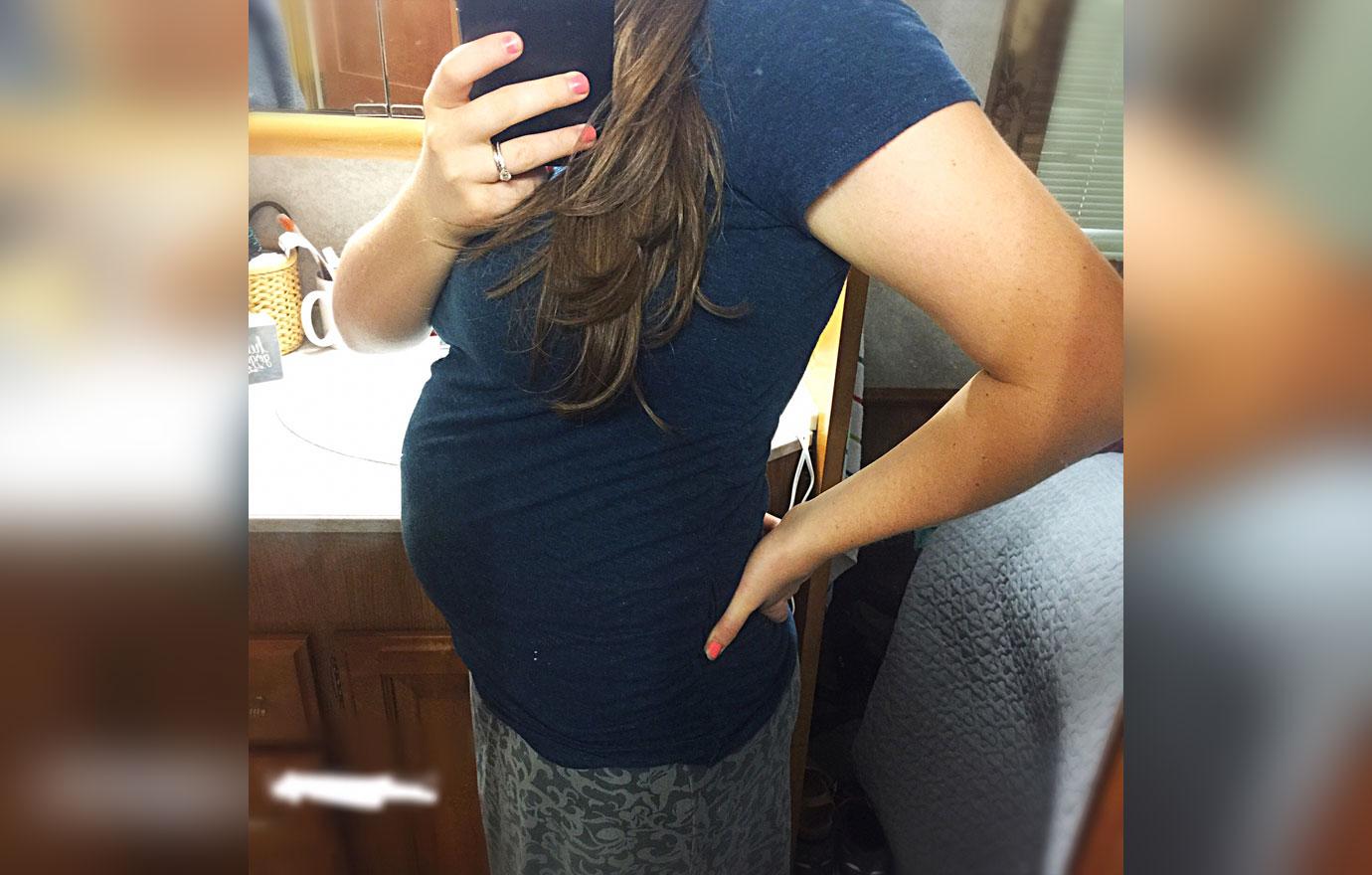 Joy Anna Duggar Pregnant Baby Bump Big