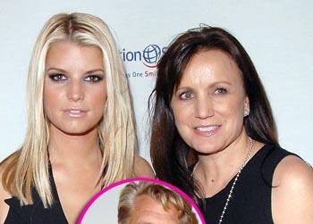 //jessica simpson mom getty_