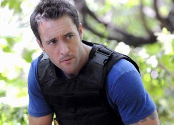 //alex oloughlin hawaii five