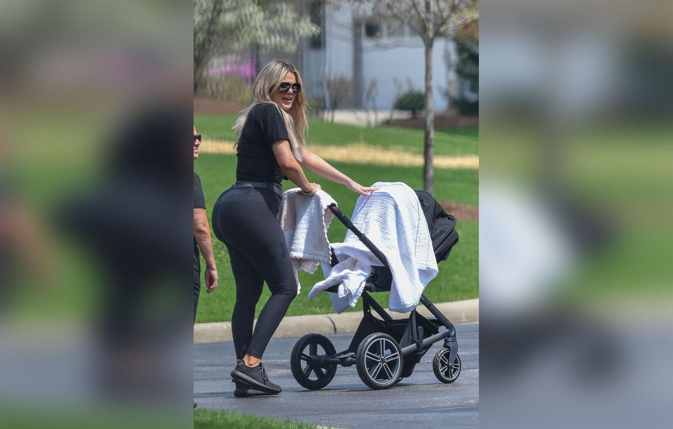 //khloe kardashian daughter true first photos