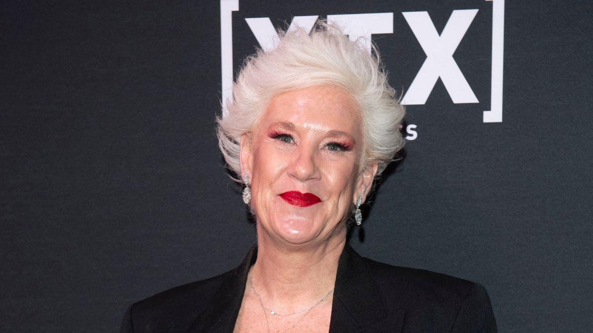 Photo of Anne Burrell