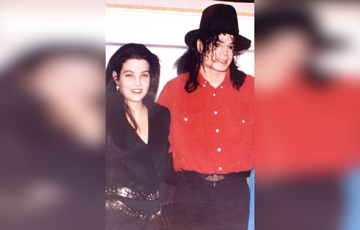 //Michael jackson lisa marie presley debbie rowe love triangle relationship