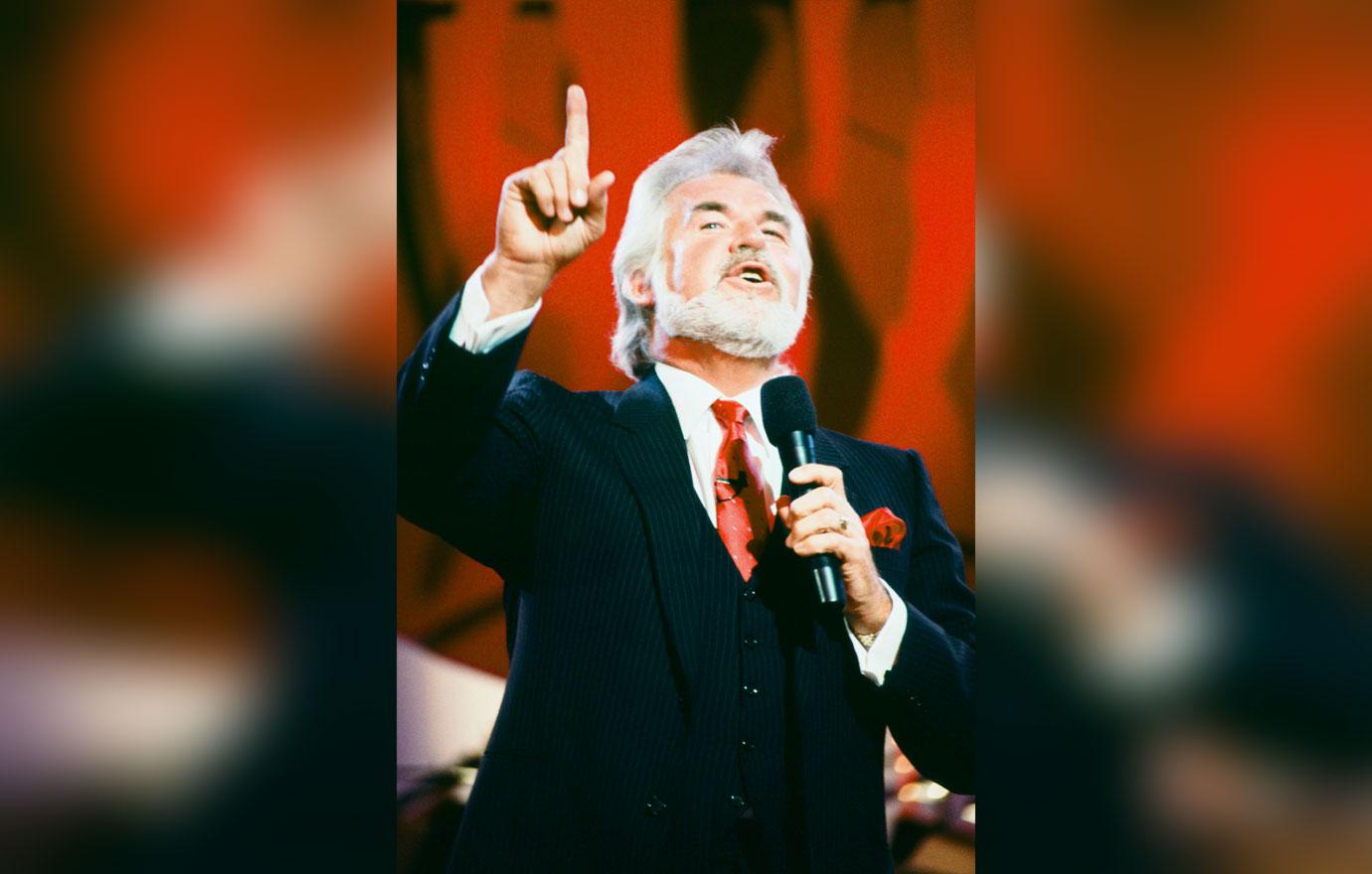 Kenny Rogers Secrets And Scandals Revealed