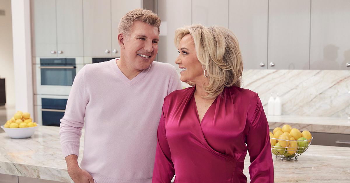Todd & Julie Chrisley to Feds: $1 Million Settlement Was Used On Debts, Nothing Left to Seize - Vimarsana News