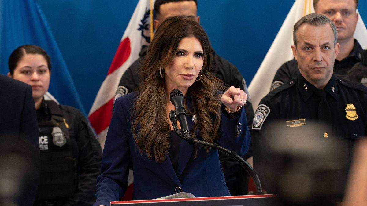 Photo of Kristi Noem