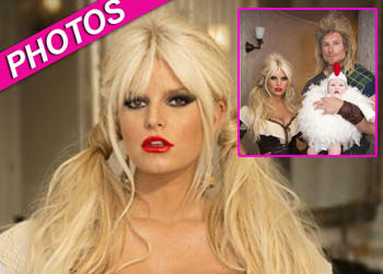 //jessica simpson family halloween