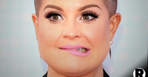 //kelly osbourne spider bite PP