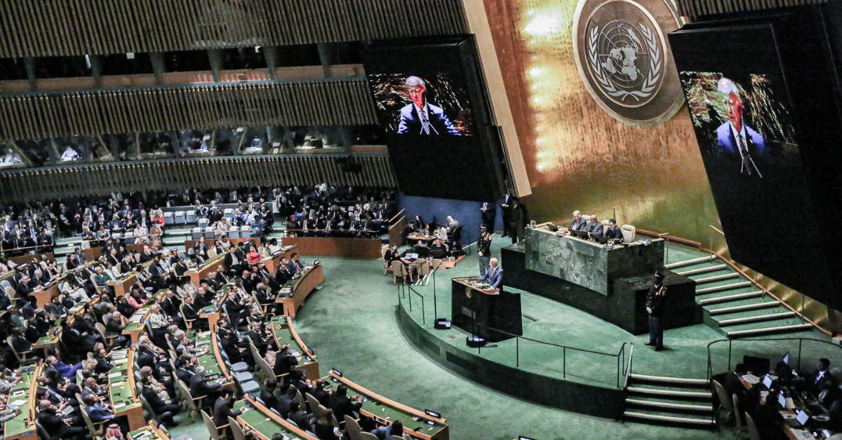 president joe biden walks into flag snubs brazilian president un event jpg