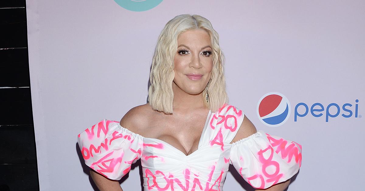 tiktoker tinx fatphobic kim kardashian tori spelling tweets