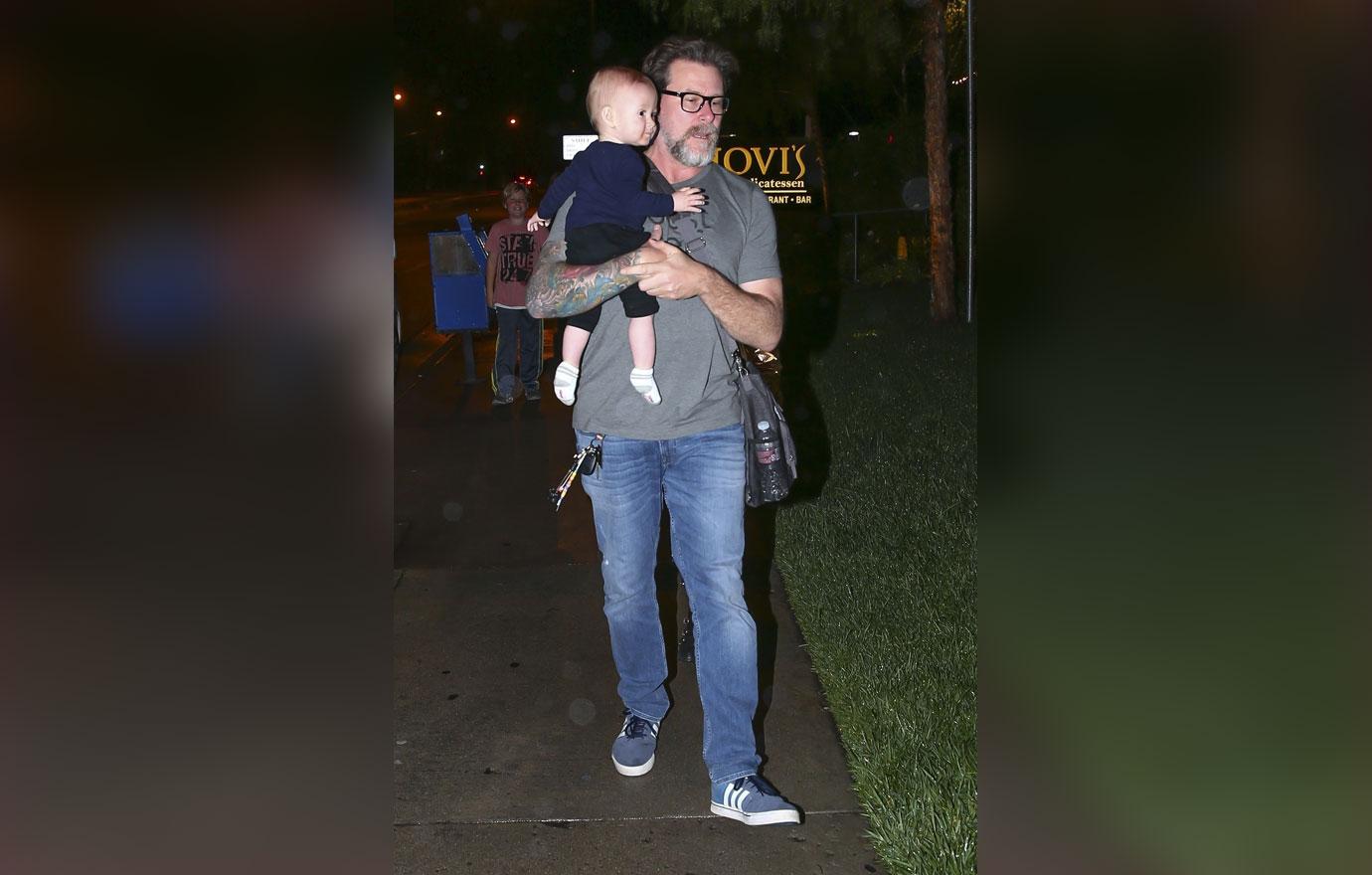 Tori Spelling And Dean McDermott Look Exhausted