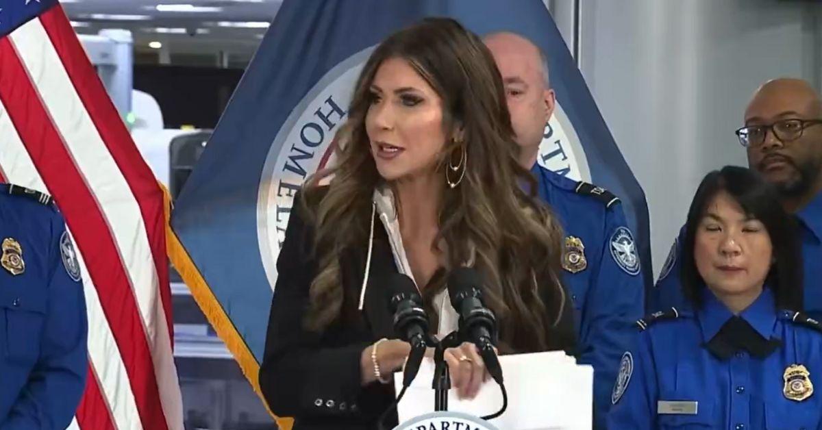 DHS Secretary Kristi Noem Ridiculed After Admitting the $10,000 TSA Bonus Checks at Las Vegas Photo-Op Were Not Real