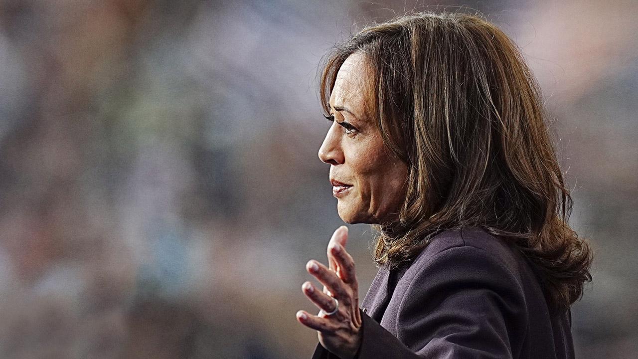Republican insiders are concerned fans of Harris could run Republicans out of power come November.