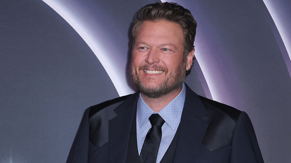 Blake Shelton has been 'yearning' for a child of his own, a source claimed.