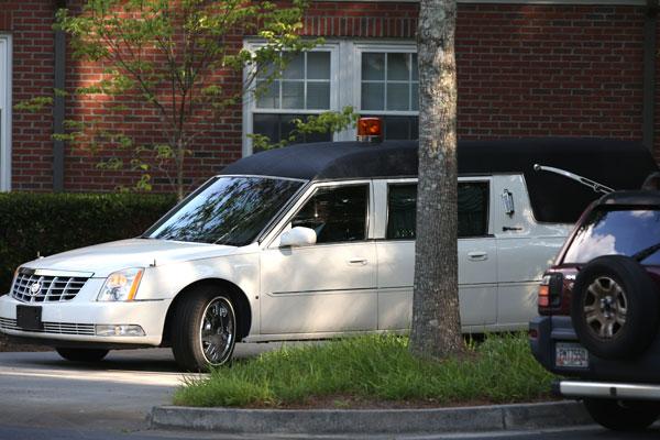 //bobbi kristina brown hearse funeral home vehicle hospice photos