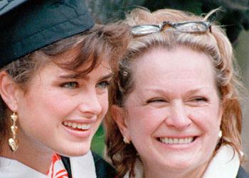 //brook mom terri ap