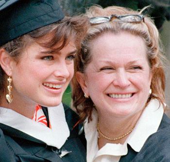 //brook mom terri ap